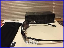 NEW Oakley C-Wire Sunglasses, Matte Black / Grey Lens, OO4046-04