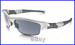 NEW Oakley Flak Jacket Sunglasses, Polished White / Black Iridium, 03-882