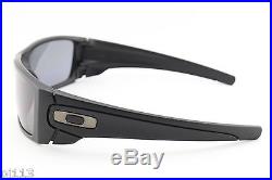 NEW Oakley Fuel Cell Polarized Sports Cycling Surfing Golf Sunglasses 9096-05