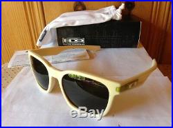 NEW Oakley Garage Rock Sunglasses, Matte Bone / Dark Grey, OO9175-10
