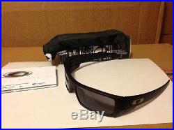 NEW Oakley Gascan Sunglasses Matte Black / Grey Lens, 03-473