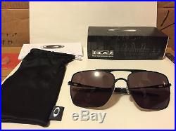 New Oakley Deviation Sunglasses Matte Black / Warm Grey OO4061-01 Square Aviator