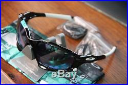 == OAKLEY == RACING JACKET 30 YEAR SPORTS SPECIAL EDITION == B-NEW =