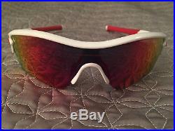 Oakley 09-721J 136 Men's Radar Path Golf Sunglasses Polished White/Red Iridium