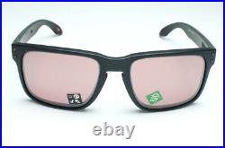 Oakley Holbrook OO9102-K055 Sunglasses Matte Black/Prizm Dark Golf