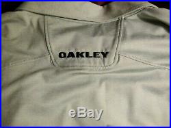 Oakley Polo Golf Shirt XL Luck O' The Irish Rare Tour Shirt Grey Irish Flag Logo